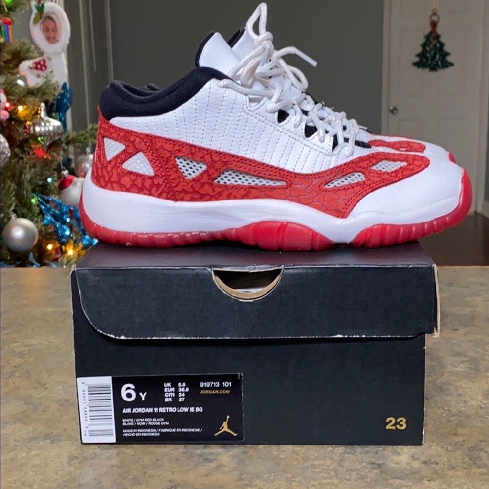 GS Air Jordan 11 Retro Low IE BG
